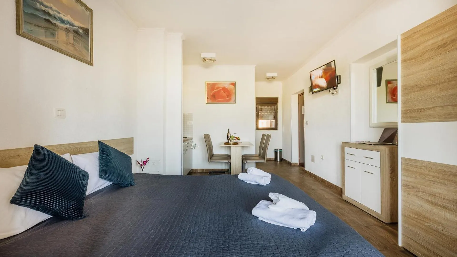 San Valentino Apartments Umago 0*,